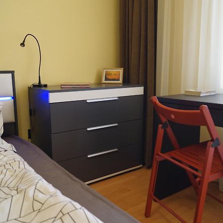 Spacious 2Bdr - Free Parking - Walk Everywhere - 300 Mbps Wifi Varna Esterno foto