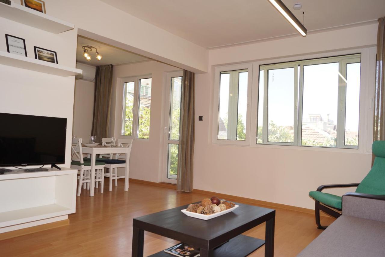Spacious 2Bdr - Free Parking - Walk Everywhere - 300 Mbps Wifi Varna Esterno foto