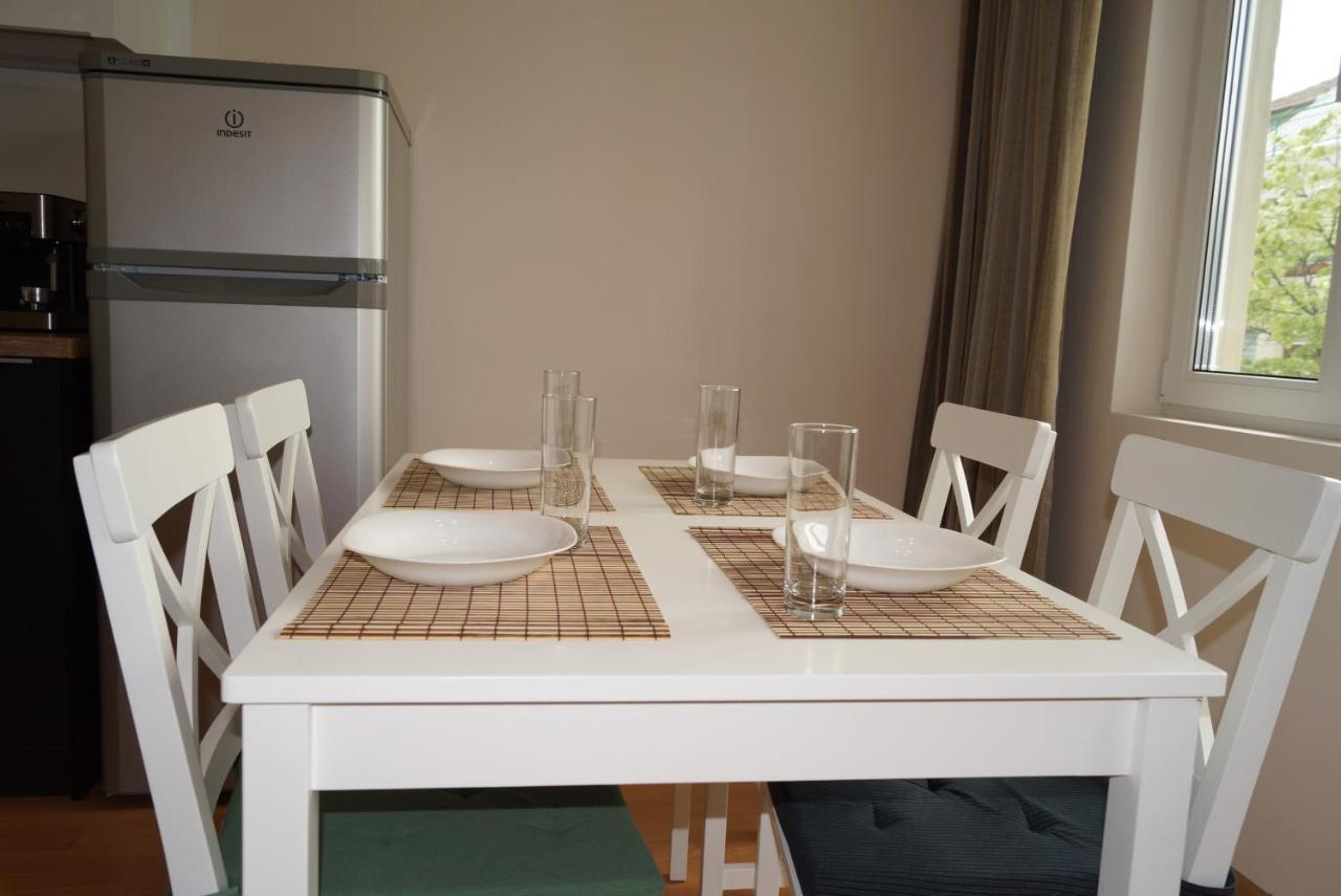 Spacious 2Bdr - Free Parking - Walk Everywhere - 300 Mbps Wifi Varna Esterno foto